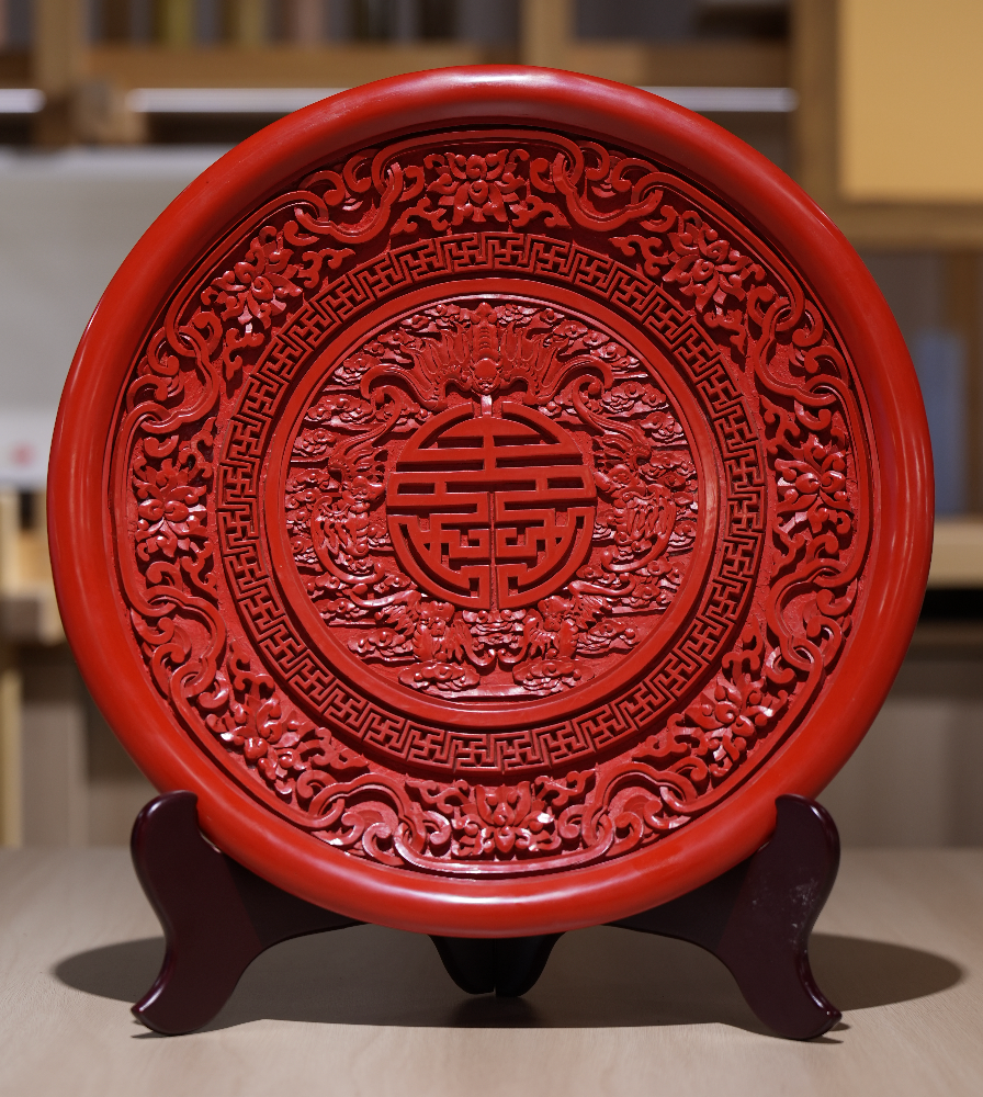 Carved lacquer (Tihong): the ancient simplicity and elegance in lacquer color