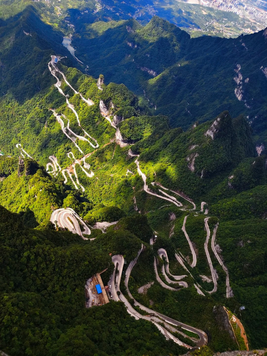 5 Days 4 Nights Zhangjiajie Peaks, Glass Bridges & Tujia Culture
