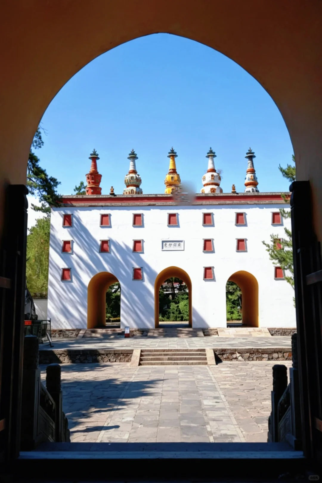 2 Days 1 Night Chengde Tour: Imperial Power & Mountain Retreat
