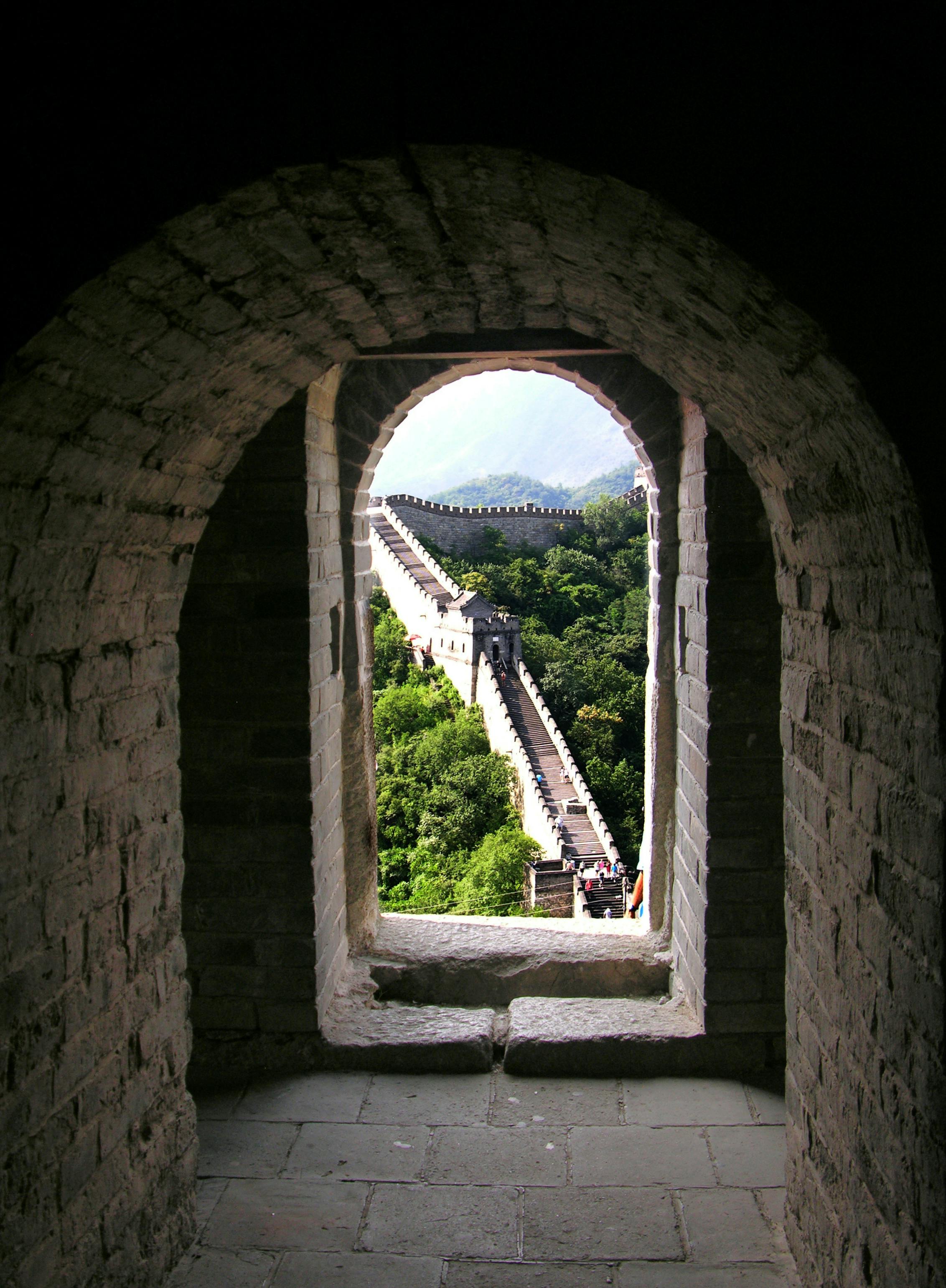 1 Day – Ming Imperial Tombs & Mutianyu Great Wall: Imperial Mausoleums and Military Strategy