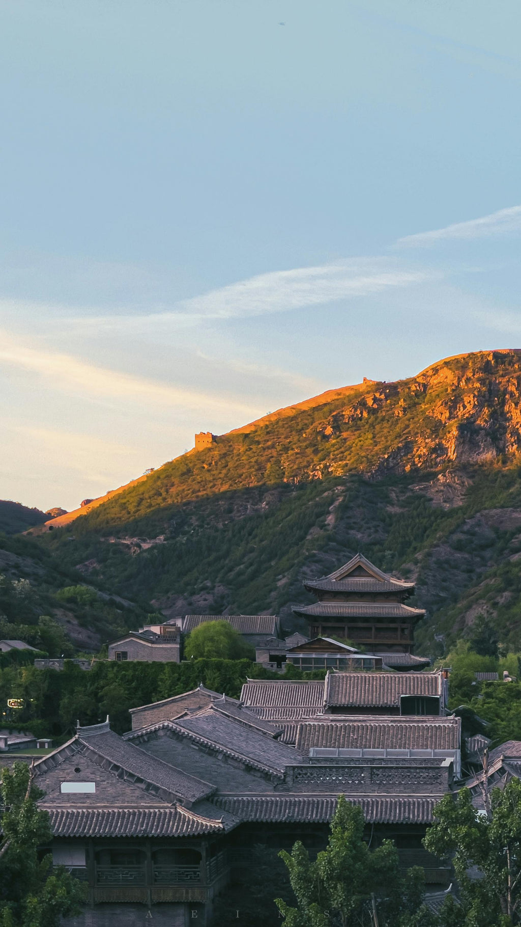 1 Day – Ming Imperial Tombs & Mutianyu Great Wall: Imperial Mausoleums and Military Strategy